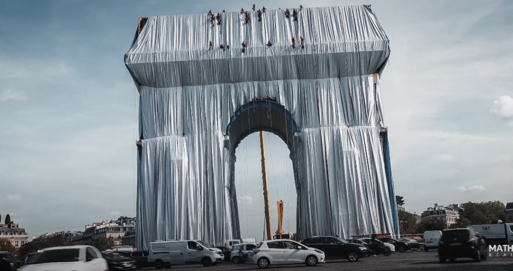 Arc de triomphe in Paris