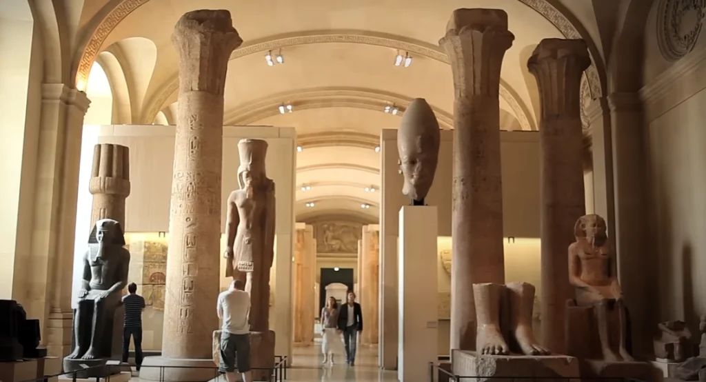 Louvre Museum Tour in France